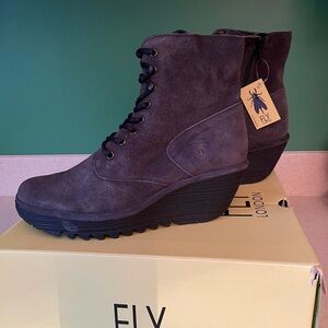 Fly London YGOT boot Oil Suede Diesel 10m NIB Grey